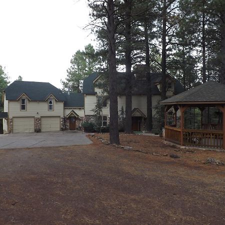 Arizona Mountain Inn & Cabins سارية العلم المظهر الخارجي الصورة
