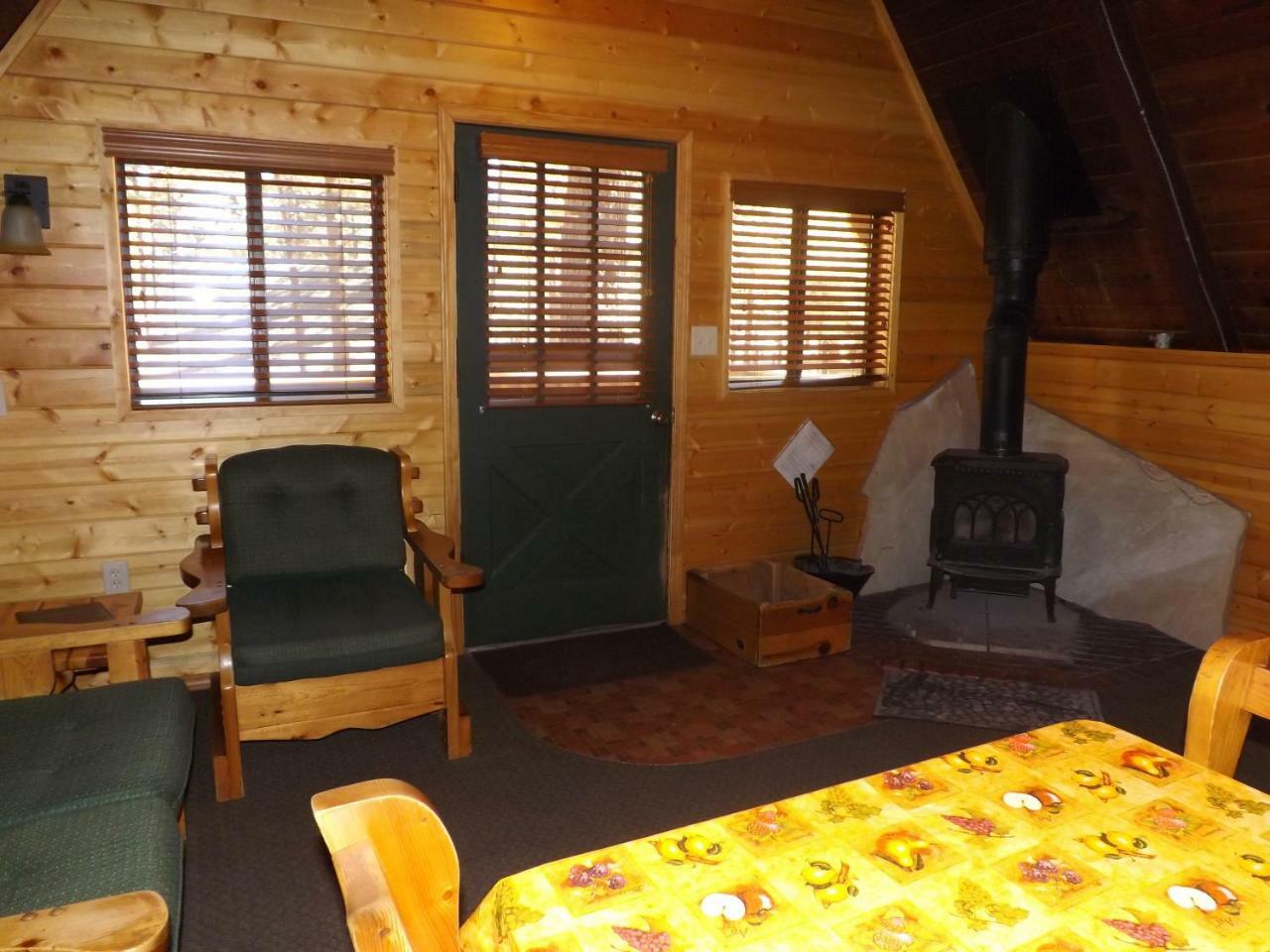 Arizona Mountain Inn & Cabins سارية العلم المظهر الخارجي الصورة