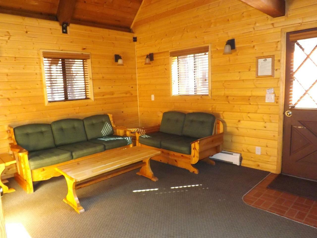 Arizona Mountain Inn & Cabins سارية العلم المظهر الخارجي الصورة