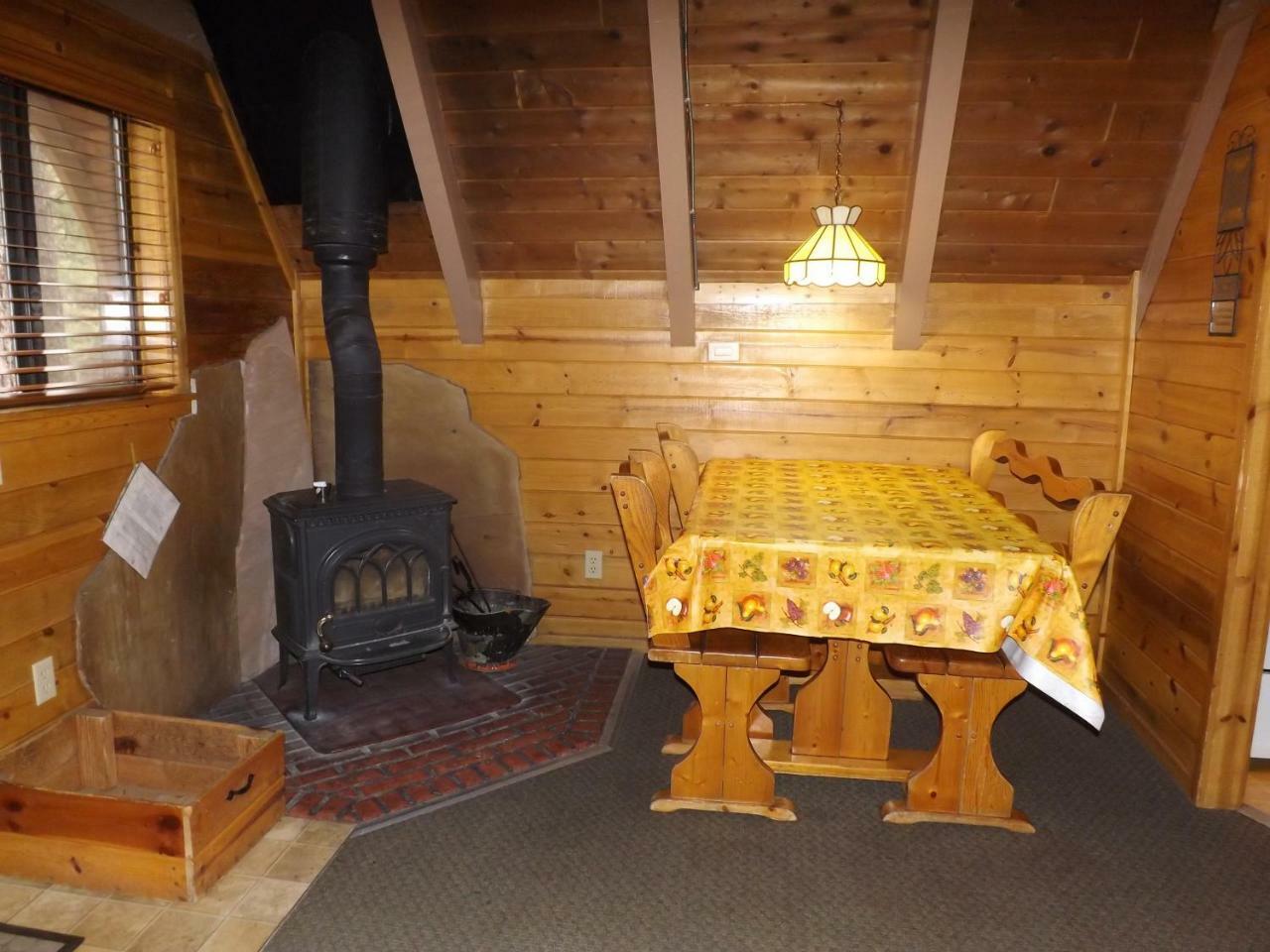 Arizona Mountain Inn & Cabins سارية العلم المظهر الخارجي الصورة