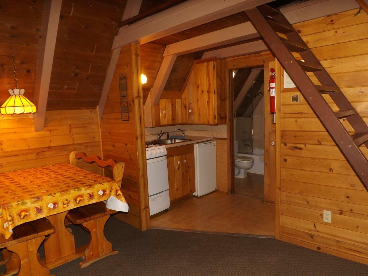 Arizona Mountain Inn & Cabins سارية العلم المظهر الخارجي الصورة