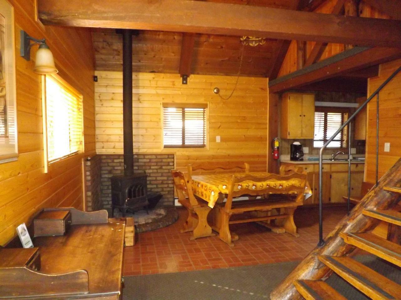 Arizona Mountain Inn & Cabins سارية العلم المظهر الخارجي الصورة