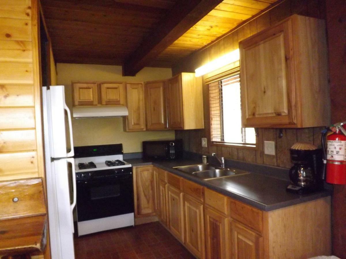 Arizona Mountain Inn & Cabins سارية العلم المظهر الخارجي الصورة