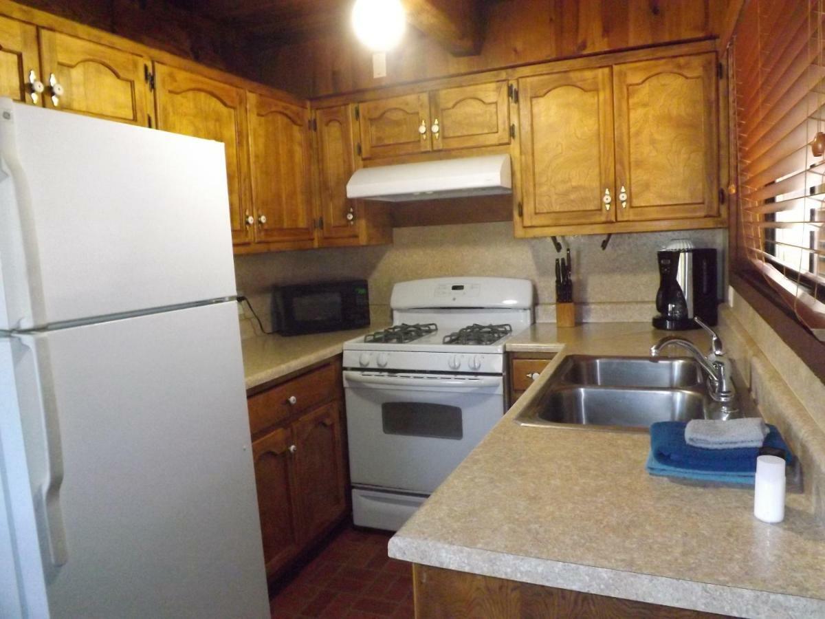 Arizona Mountain Inn & Cabins سارية العلم المظهر الخارجي الصورة