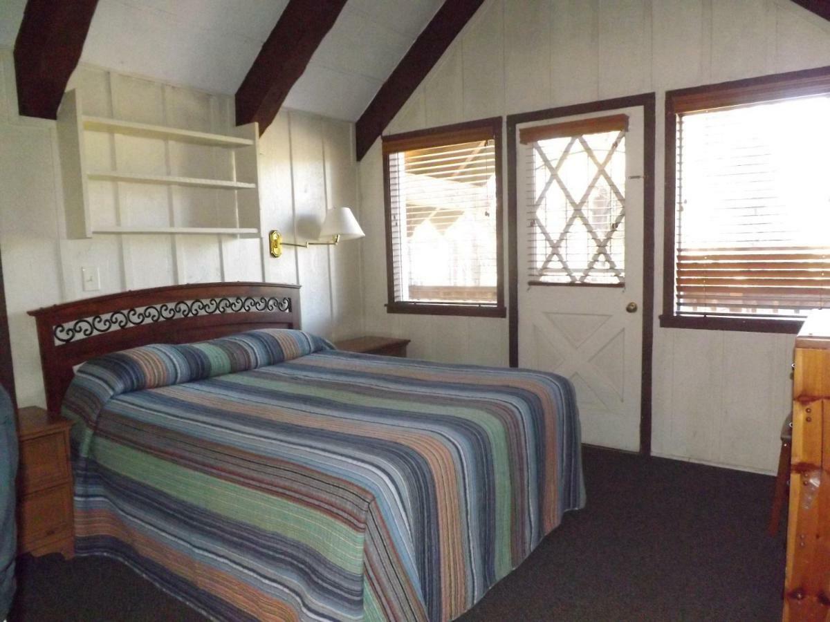 Arizona Mountain Inn & Cabins سارية العلم المظهر الخارجي الصورة